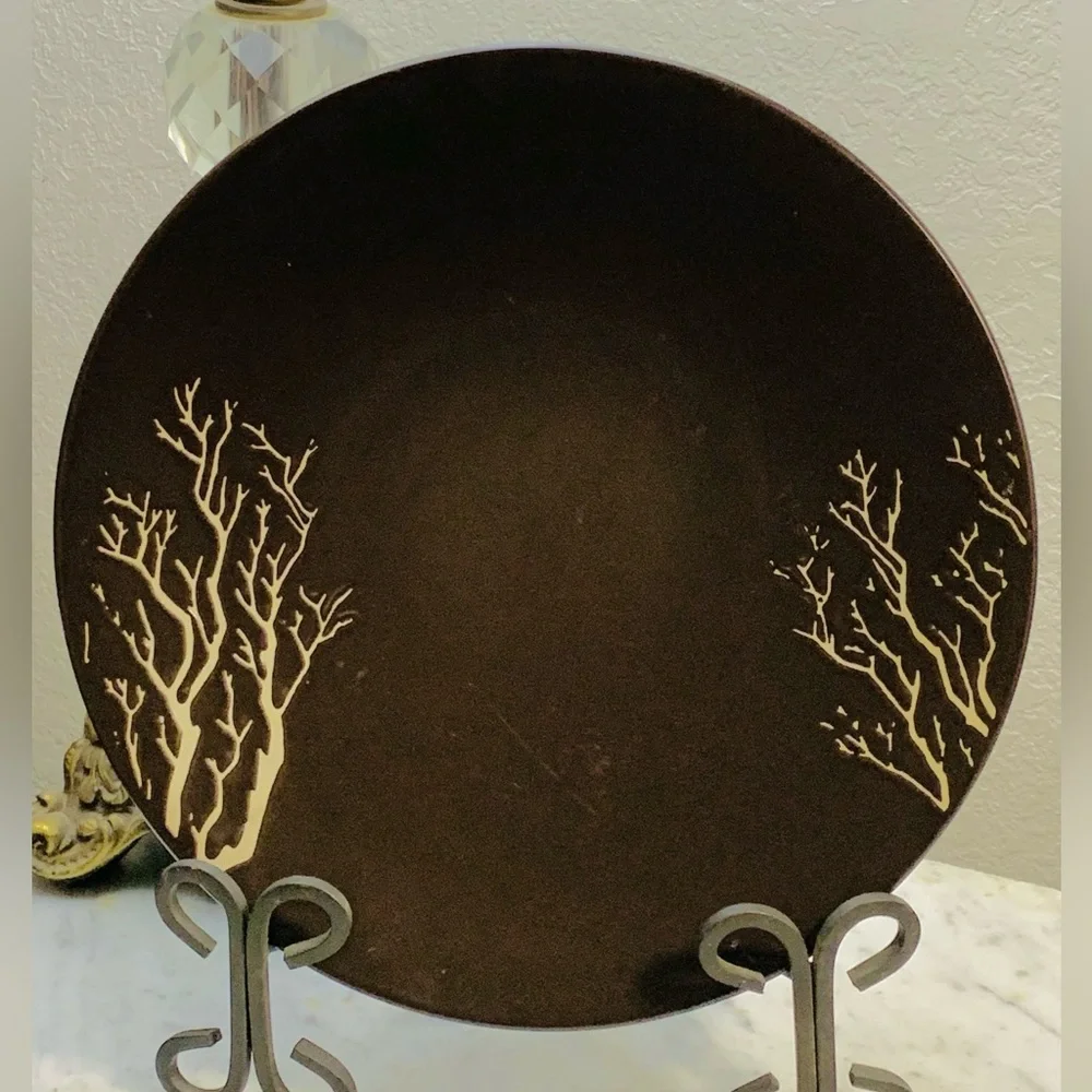 Z GALLERIE CORAL BRANCH DINNER PLATE BROWN CERAMIC WITH CREAM 11 INCH NEW ROUND